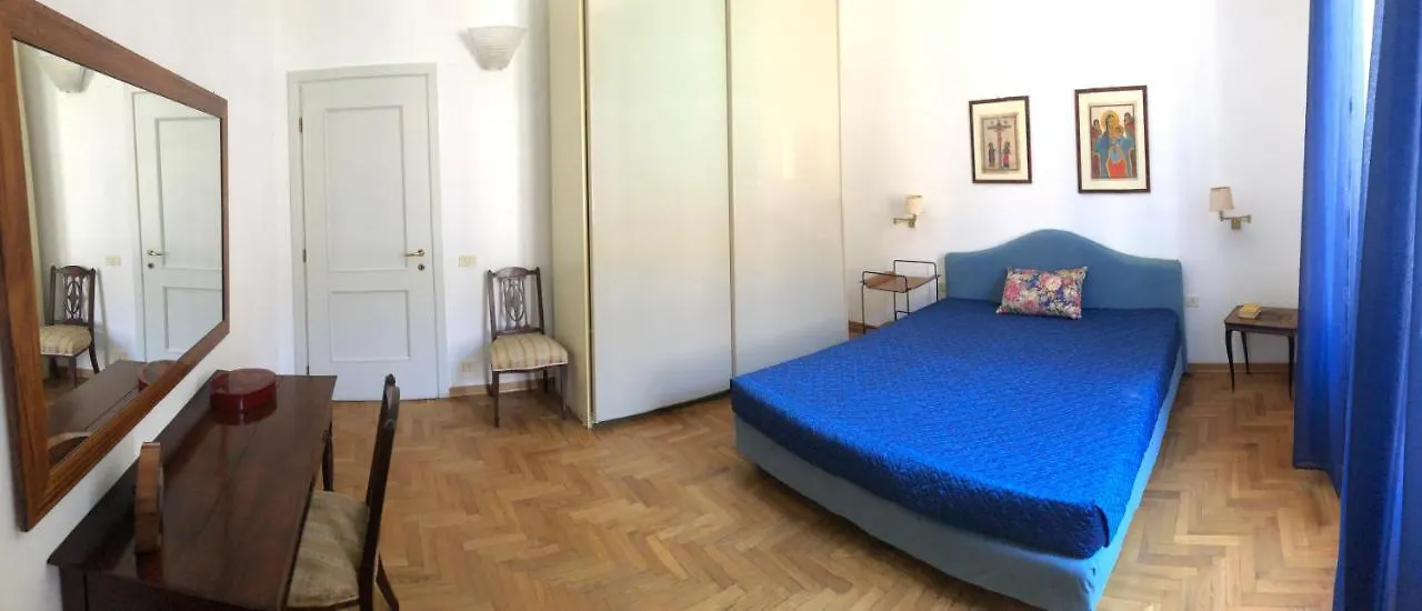 “Casa Annarosa” Ampio Appartamento Nel Cuore Di Piombino 0*,