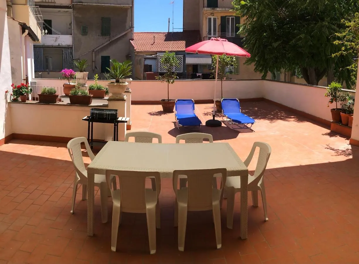 “Casa Annarosa” Ampio Appartamento Nel Cuore Di Piombino Italy